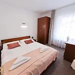 Slanica Наместово