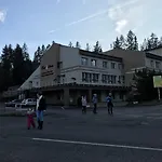 Slanica Отель Наместово