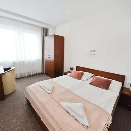 Slanica 2* Námestovo